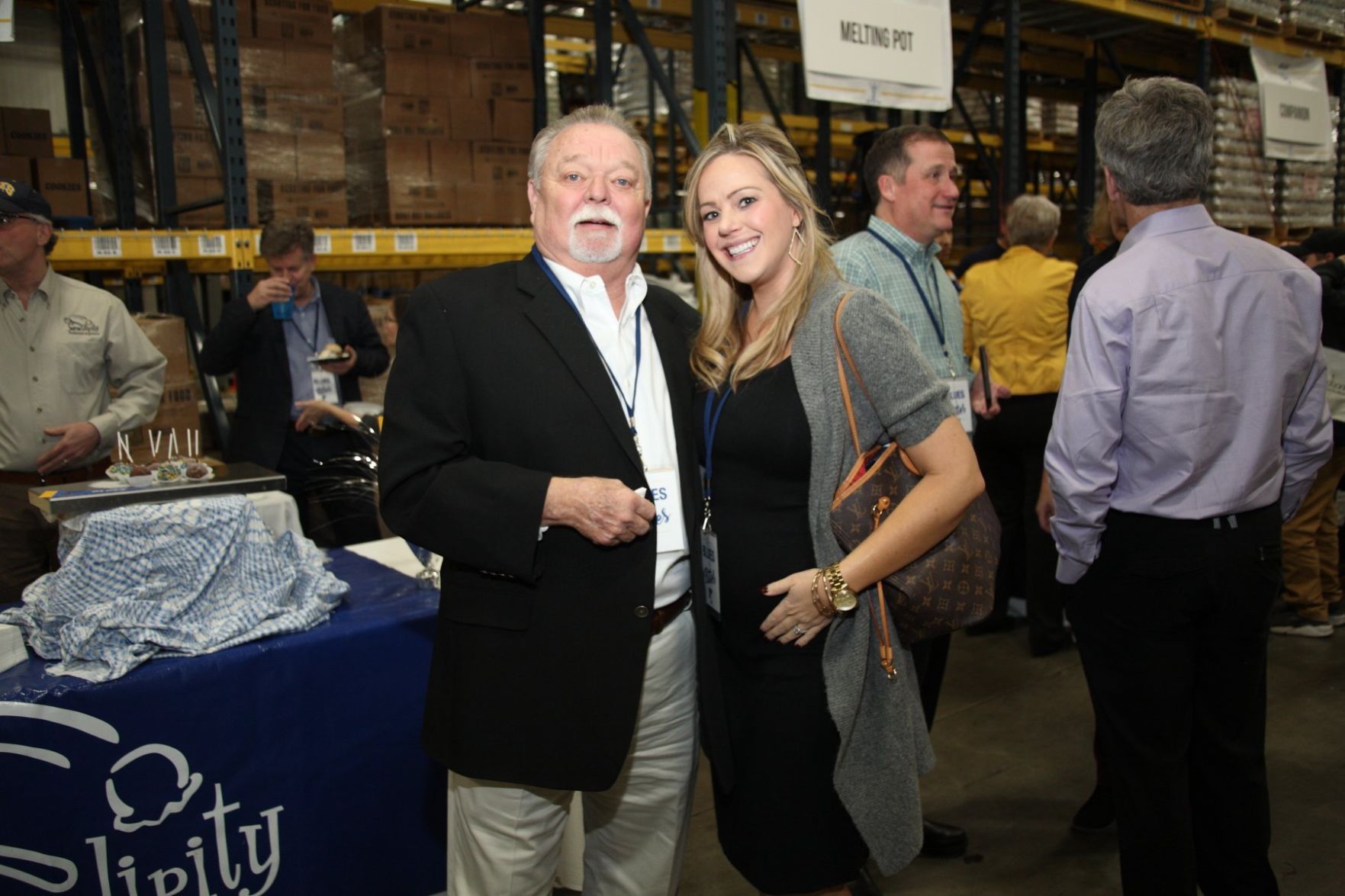 Bob Dickson, Tara Dickson
